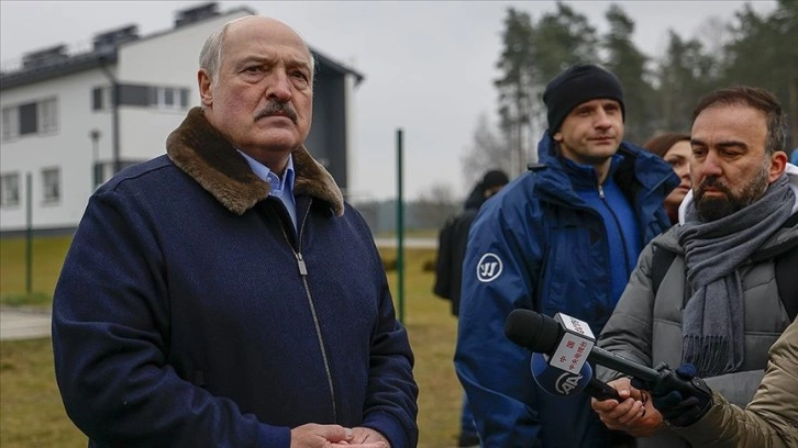 Belarus Cumhurbaşkanı Lukaşenko sınırda mümkün saldırılara için tedbir emri verdi