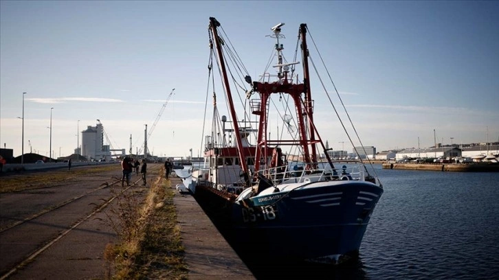 Fransa, İngiltere'ye balıkçılık krizinin çözümü düşüncesince 10 Aralık'a derece müddet verdi