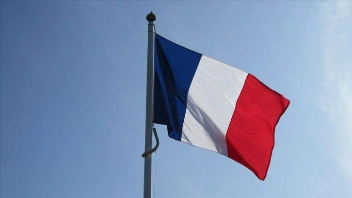 Fransa'nın Martinique adasında hız vakaları zımnında sokağa çıkma yasağı anons edildi