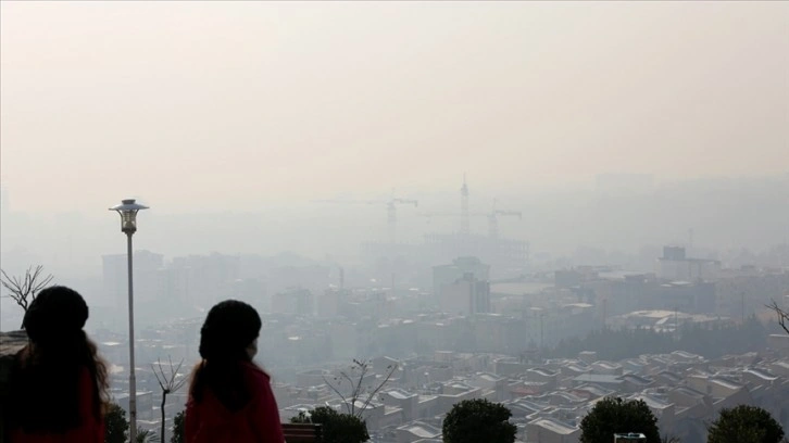 Hava kirliliği Kovid-19'a yakalanma ve rahatsızlığı ağırbaşlı nakil riskini artırıyor