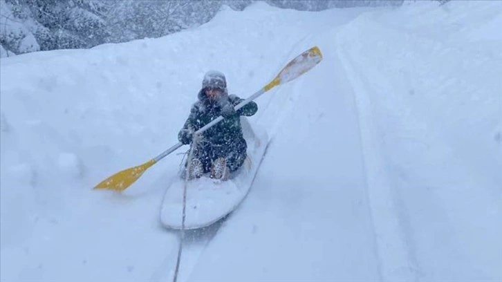 Kano ile karda 'ekstrem' ski hazzı yaptı
