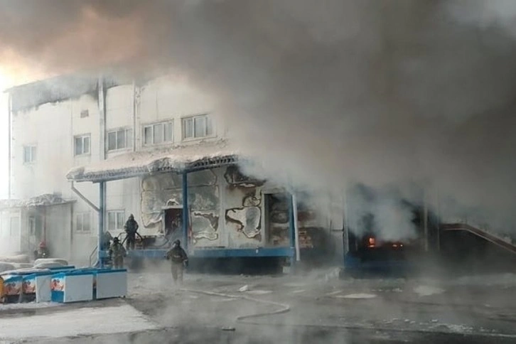 Rusya'da dondurma fabrikasında yangın