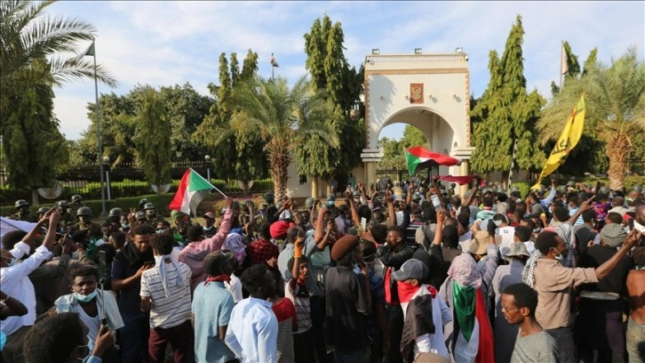 Sudan'da "askeri darbe" karşıtı protestolarda ölmüş sayısı 46'ya yükseldi
