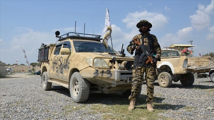 Taliban, Afgan hava sahası düşüncesince ABD'yi uyardı