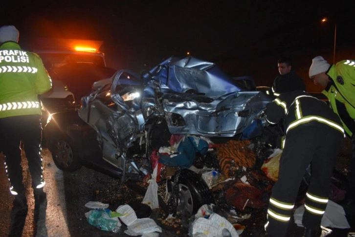 TEM'de korkutan kaza: 5 yaralı