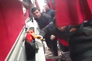 Ağrı’da yolcu otobüsü devrildi: 12 yaralı