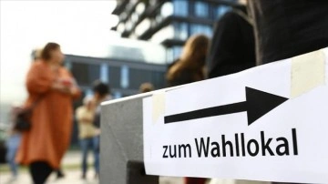 Almanya'da belediyeden başörtülü bulunduğu sebebi öne sürülerek oy kullandırılmayan hanıma özür