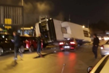 Ankara'da İstanbul yolu Batıkent girişinde feci kaza