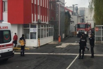 Fabrikada yangın: Dumandan etkilenen 1 işçi hastaneye kaldırıldı