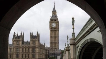 İngiliz hükümeti 800 etçi düşüncesince muvakkat ara sınav verecek