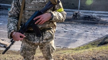 Ukrayna ordusu Kiev civarlarında Rus askerlerine hakkında koymaya bitmeme ediyor